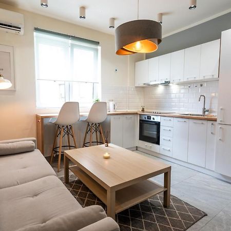 Cozy Design Apartament In Magheru Bukarest Eksteriør billede