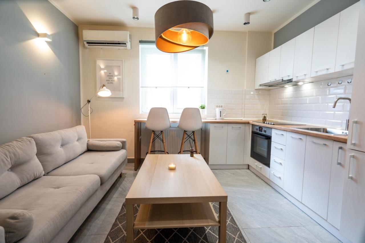 Cozy Design Apartament In Magheru Bukarest Eksteriør billede
