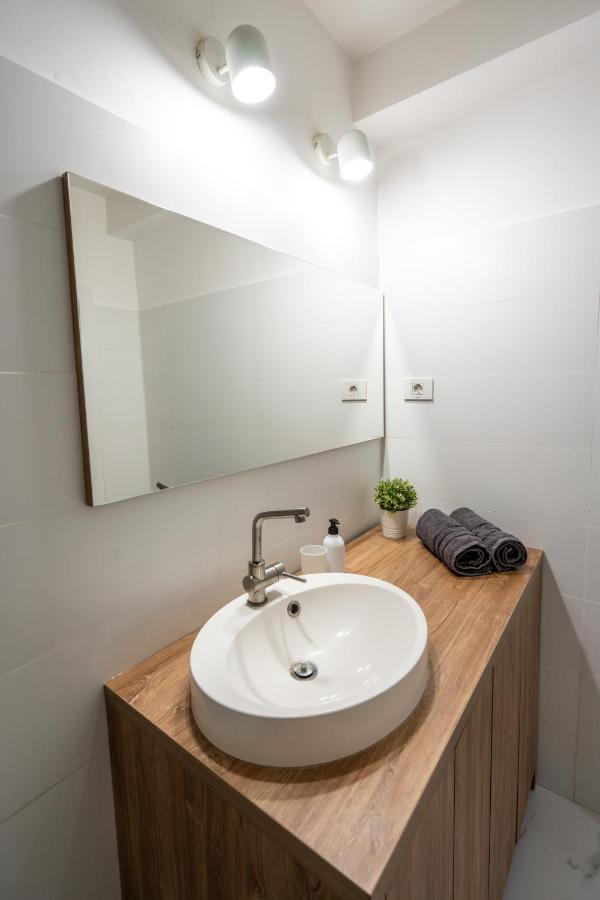 Cozy Design Apartament In Magheru Bukarest Eksteriør billede
