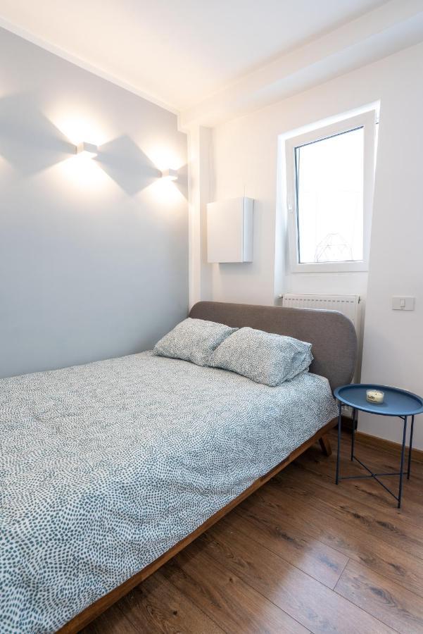 Cozy Design Apartament In Magheru Bukarest Eksteriør billede